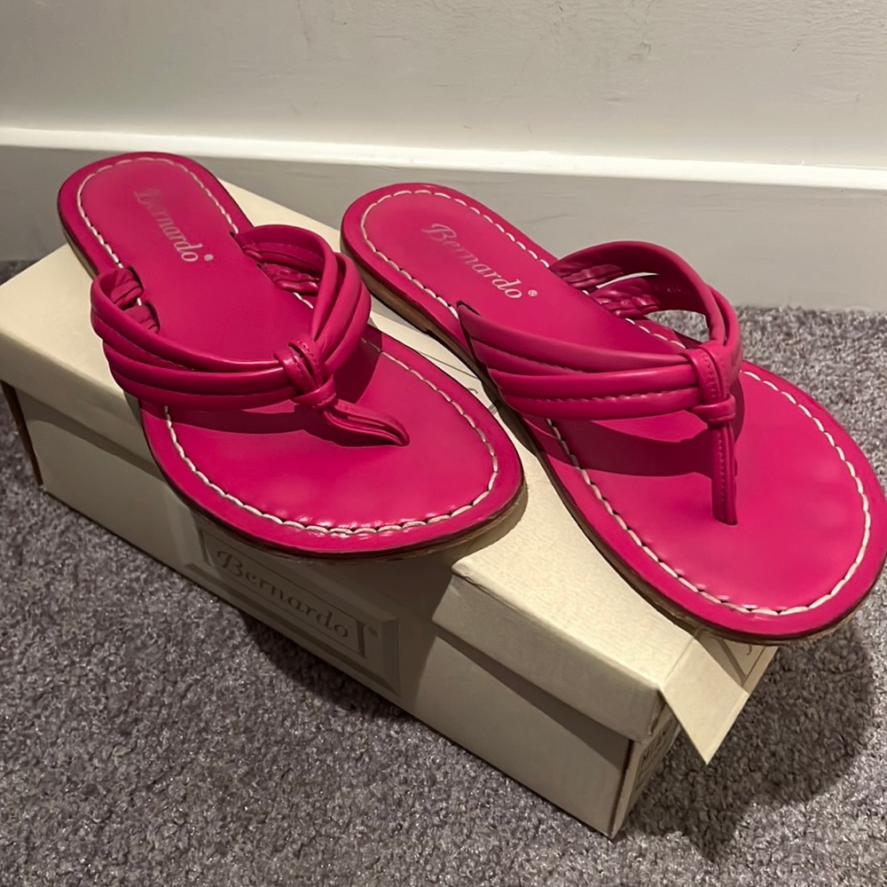 Bernardo flip flop